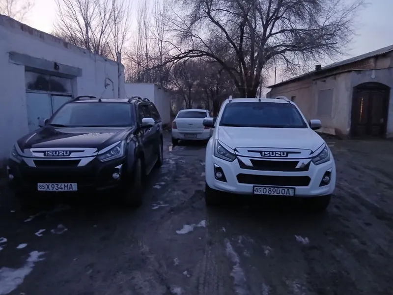 ISUZU D.Max 4X4 в аренду. Сдается на длительный срок, также есть посуточная услуга 7 ISUZU D.Max 4X4 в аренду. Сдается на длительный срок, также есть посуточная услуга 7