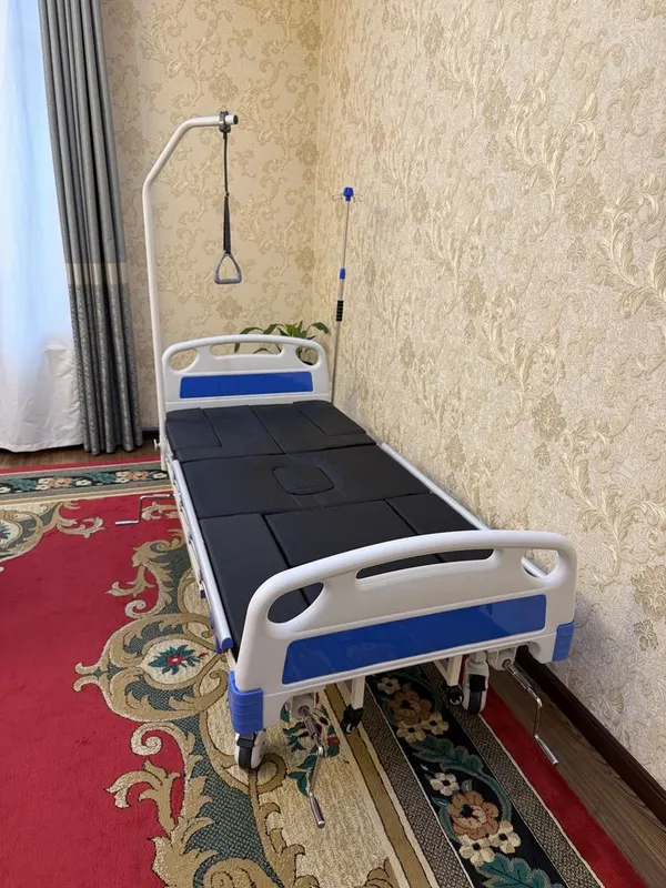 Многофункциональная медицинская кровать в аренду с турником 3