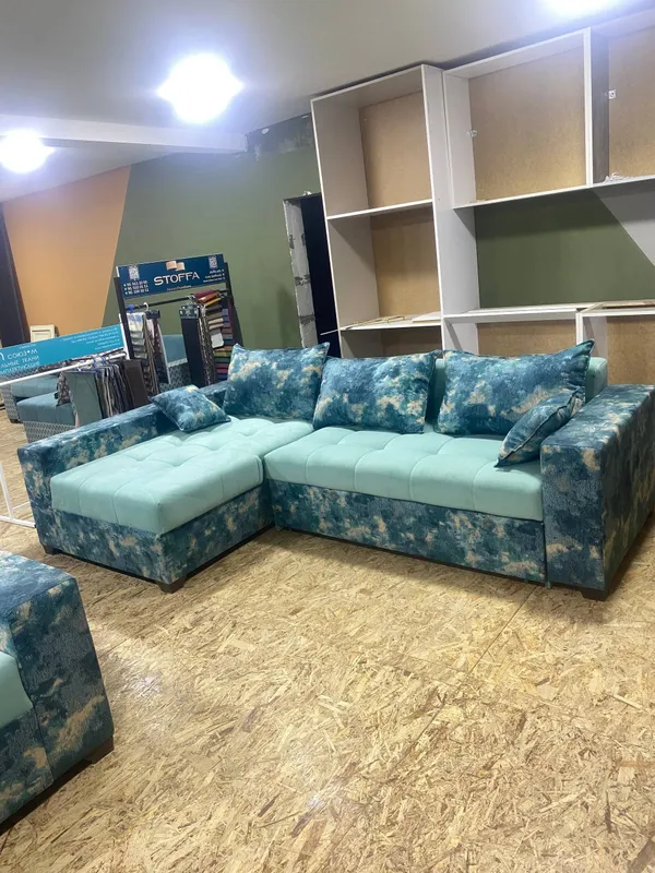 Divan ugolok divan