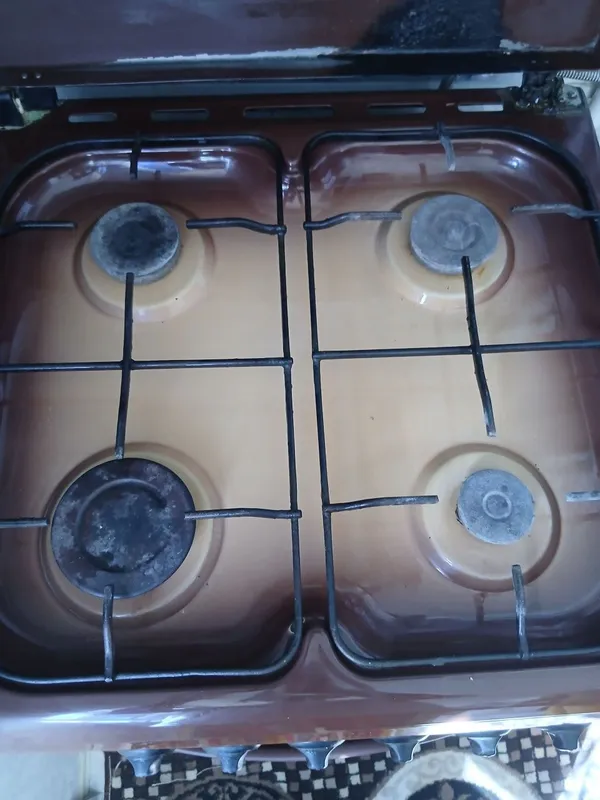 Gaz plita sotiladi 2