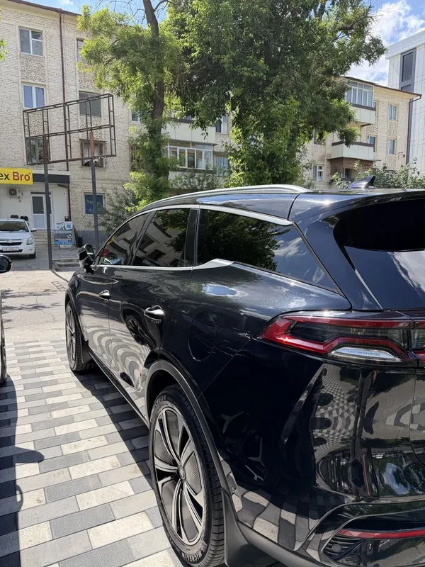 BYD Tang Full 2022-yil 110.000km TOZA — фото 1