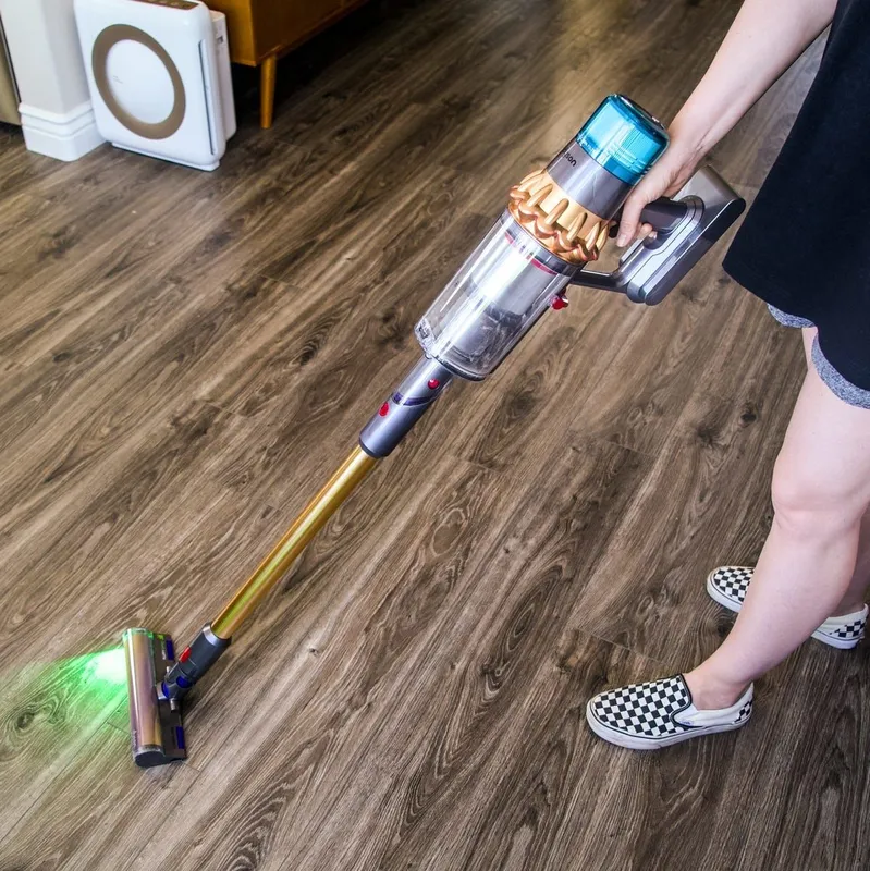 Пылесос Dyson V15 T Detect Total Clean — фото 1