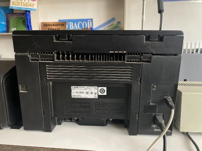Canon MF3010 printer — фото 2