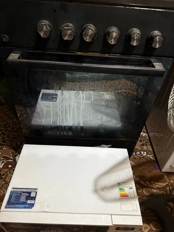 Gaz plita sotiladi