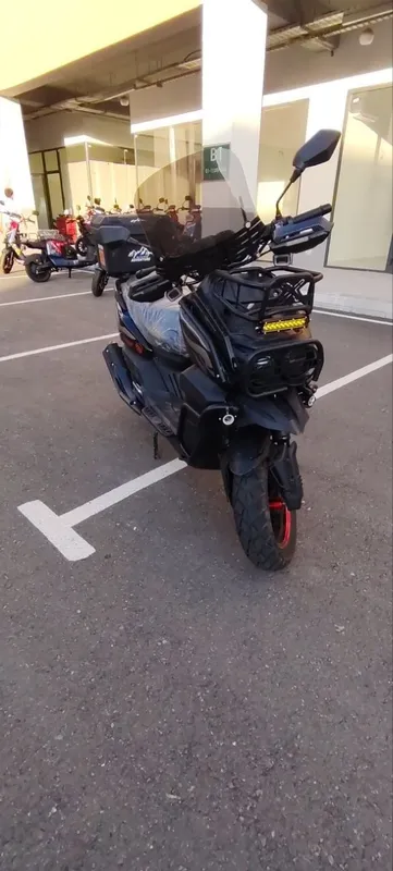 Sukuter 150cc tank 4