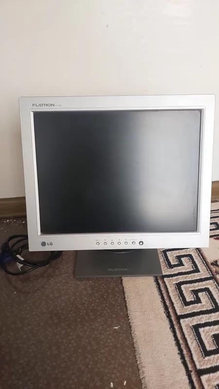 Монитор LG flatron 1 Монитор LG flatron 1