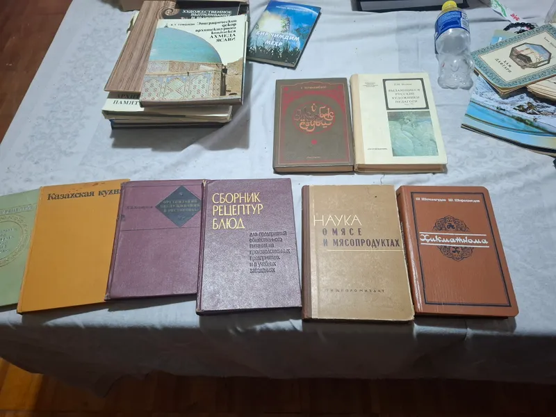 Продаю книги 1