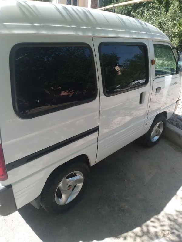 Chevrolet Damas 1