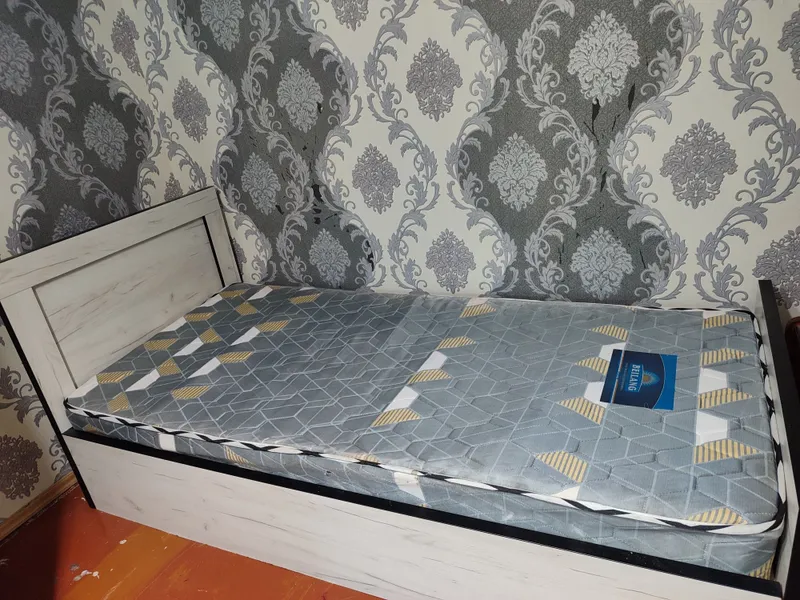 Mebel bir kishilik xolati yangi Toza ozoda saqlangan. 1 Mebel bir kishilik xolati yangi Toza ozoda saqlangan. 1