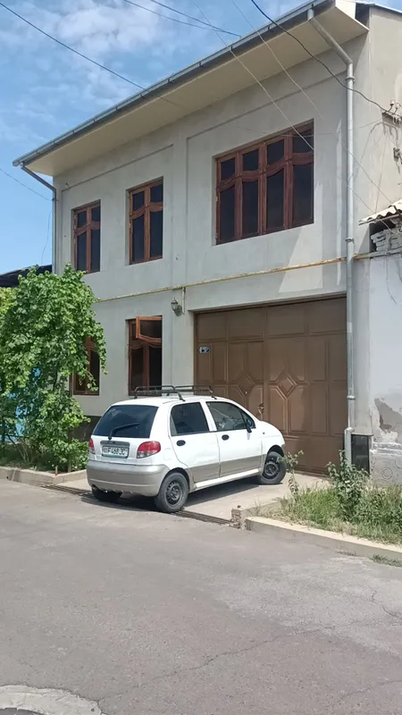 Hovli sotladi! Yunsobod 6 sotix 11 hona remonti orta yengi qurilgan uy