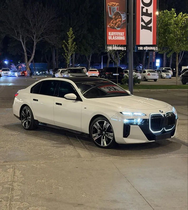 BMW i7 xDrive60 M Sport 2023 3
