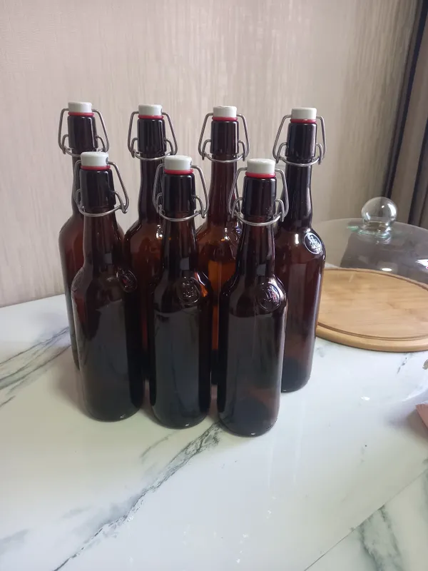 стеклянные бутылки 0,5и 0,75 стеклянные бутылки 0,5и 0,75