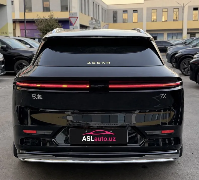 Zeekr 7x AWD full 2025 йил 4