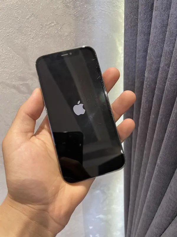 Iphone 12 pro . 3 Iphone 12 pro . 3
