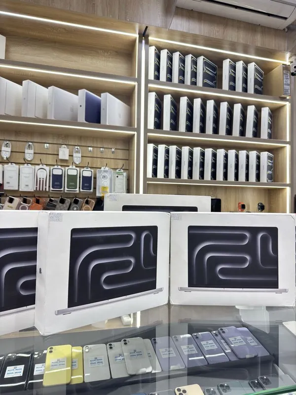Macbook pro m5 21/1Tb 1 yil garantiya