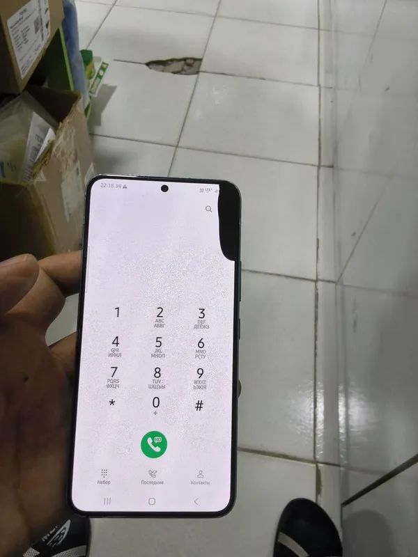 Samsung s22 narxiga yarasha 1