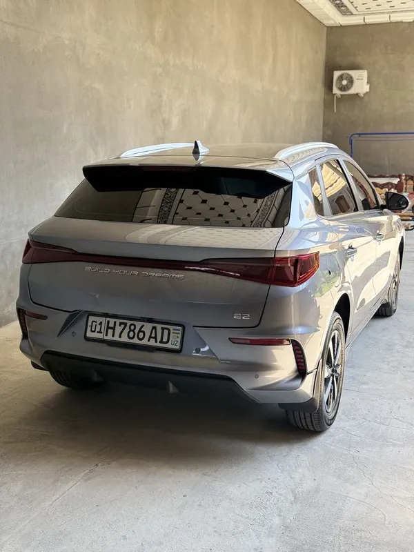 BYD E2 Sotiladi 3 BYD E2 Sotiladi 3