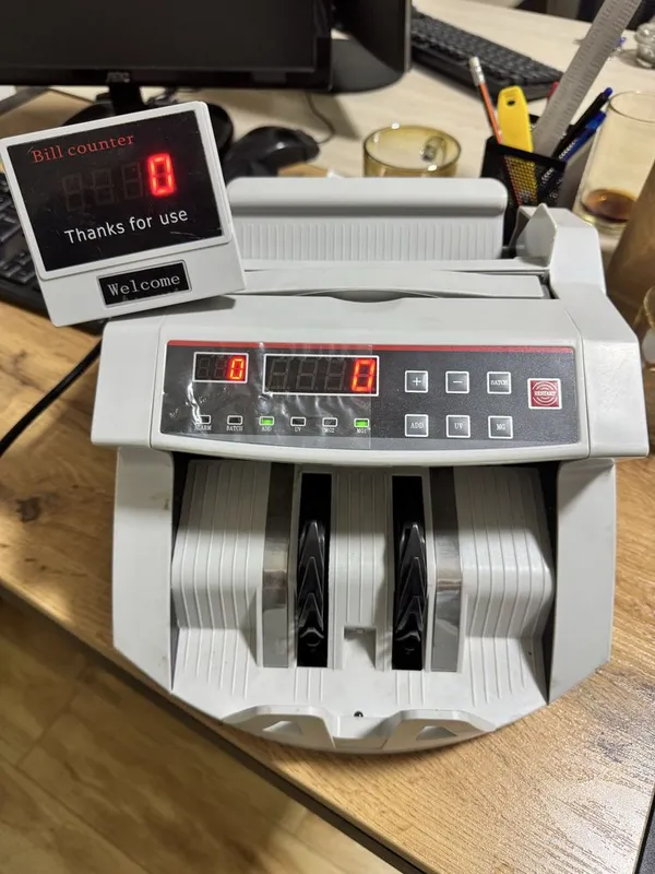 Bill Counter Pul sanidgan Aparat Yangi