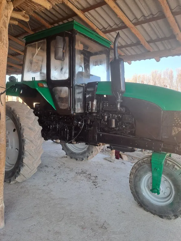 Traktor Mtz 811