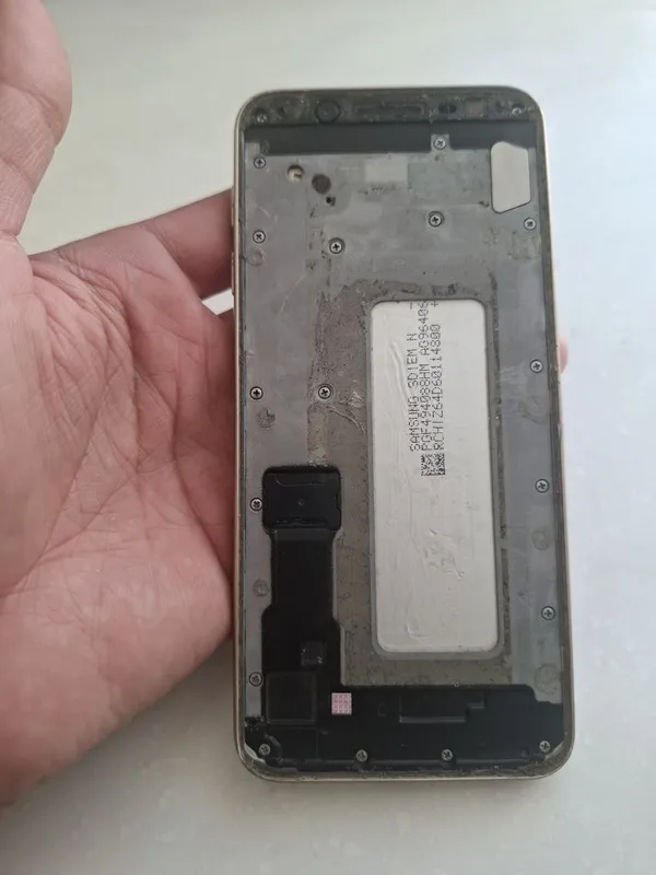 Samsung j6 ekran ekran yuqilsa ishlaydi — фото 1