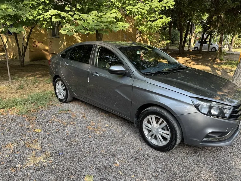 LADA Vesta 1.8 AMT Luxe Multimedia | 2019 4 LADA Vesta 1.8 AMT Luxe Multimedia | 2019 4