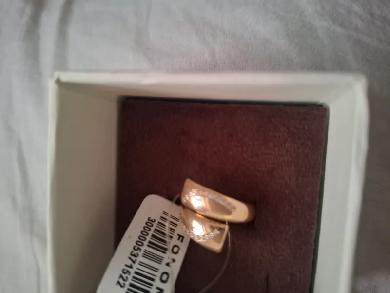 Tilla uzuk. Razmer 17,5 Gr2.95. Fanon sariq tilla