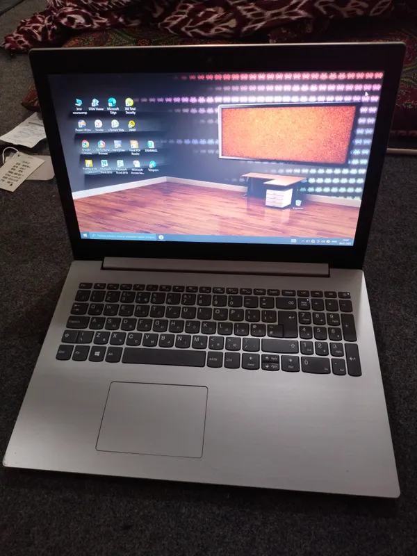 Noutbook Lenovo 1