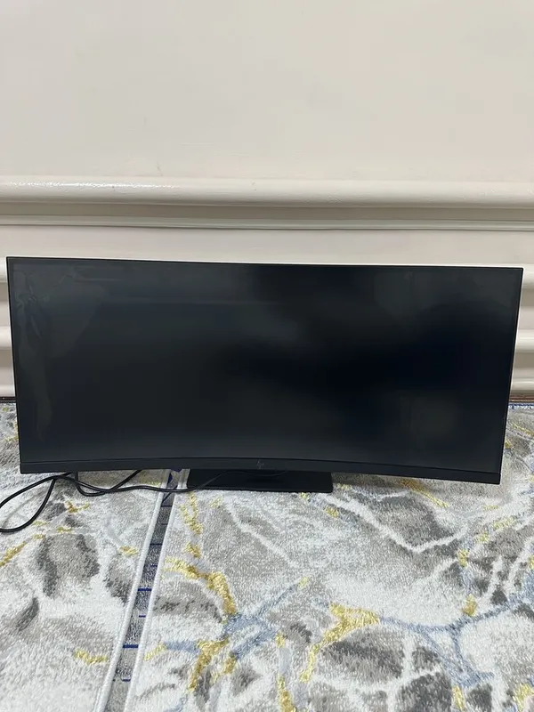 Monitor hp 38 curved — фото 2