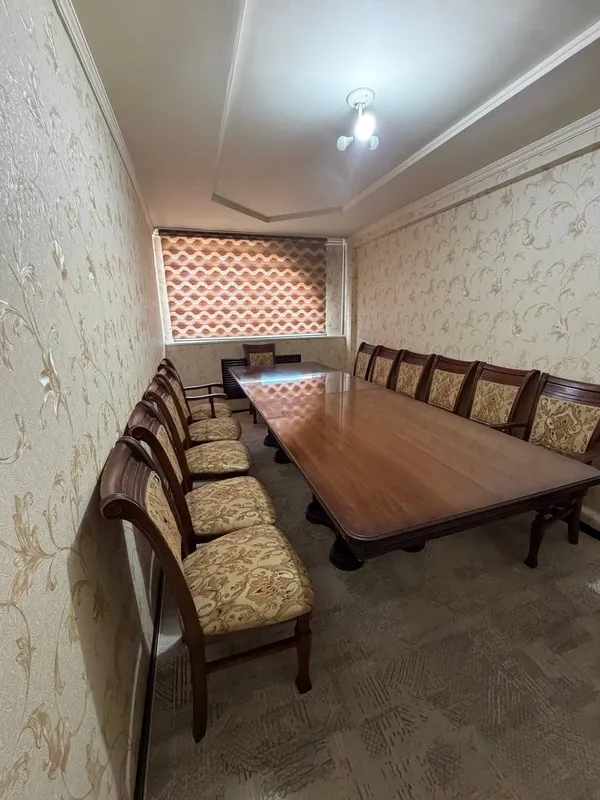 Срочно продам б/у стол и стулья, хорошее состояние 1 Срочно продам б/у стол и стулья, хорошее состояние 1