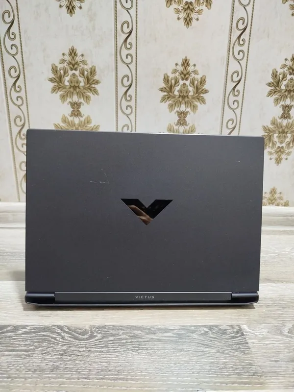 Hp victus Gaming i5-12450H(12-avlod) 8/512gb GTX 1650 4gb 8/512gb 4