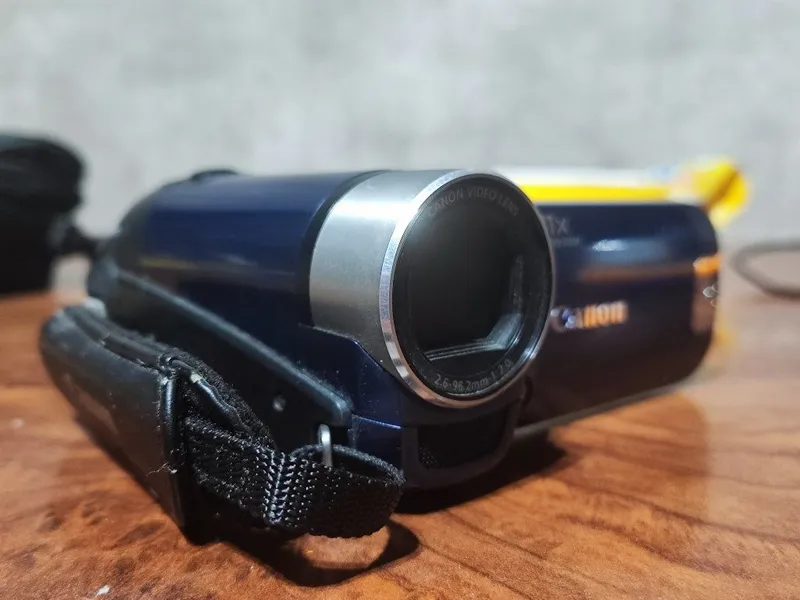 Canon LEGRIA FS306 ekran kuygan Canon LEGRIA FS306 ekran kuygan