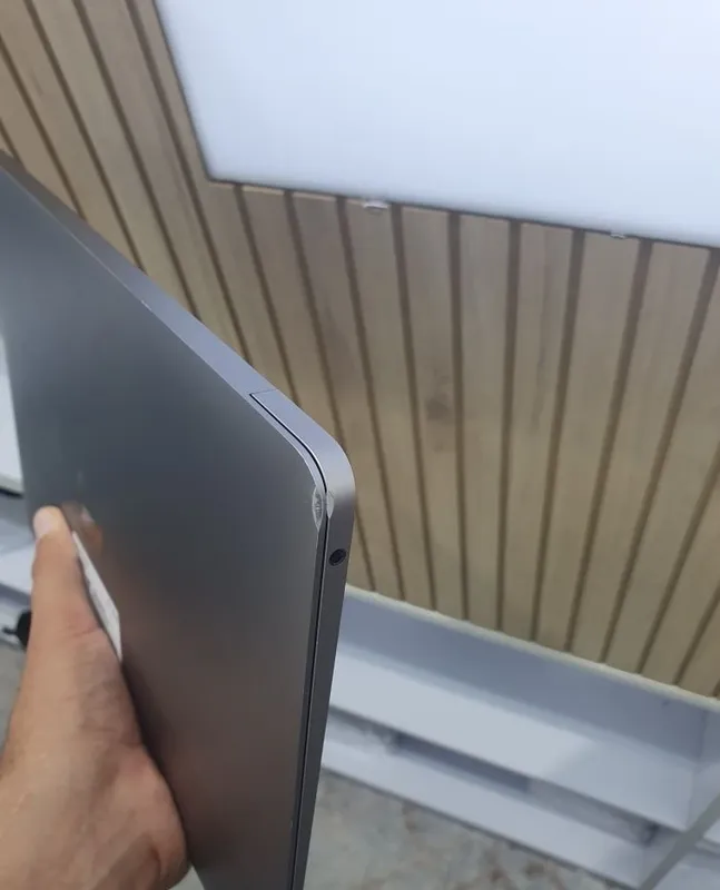 Macbook Air M1 . 2 Macbook Air M1 . 2