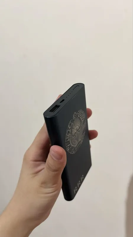 Kardholder va powerbank — фото 1