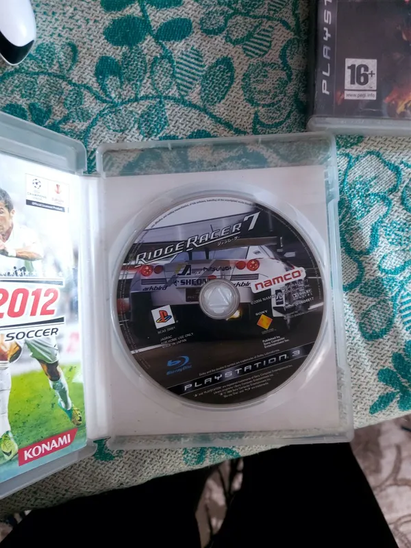PS3 o'yin disk 2 dona 2 PS3 o'yin disk 2 dona 2