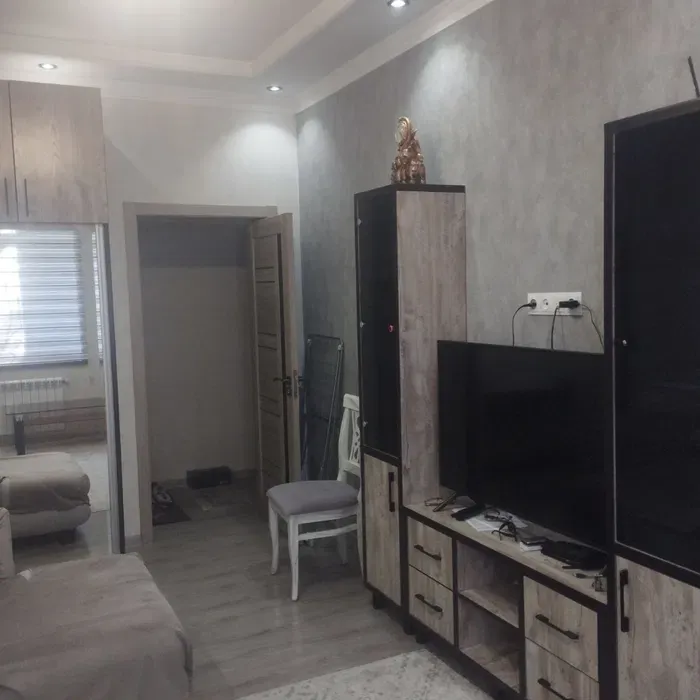 Shoshilinch 1 xonali kvartira, 34 m², 1/4 qavat 1