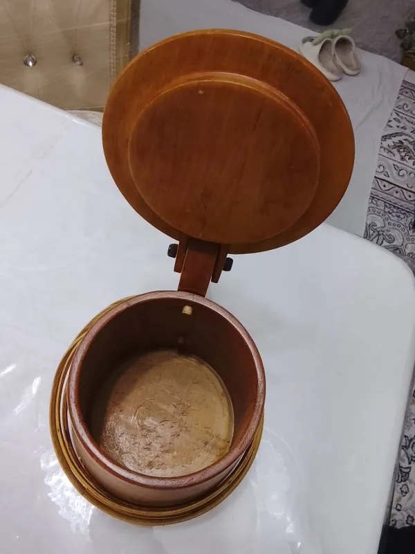 Тарихий жуда ески антиквар пиво курюшкаси 2 Тарихий жуда ески антиквар пиво курюшкаси 2