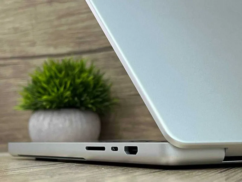 как новый MacBook Pro 16 M2Pro / 32Gb / 512Gb Silver 3 как новый MacBook Pro 16 M2Pro / 32Gb / 512Gb Silver 3