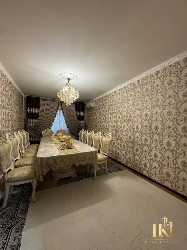 Продаётся 4-комнатная квартира, 100 м², Шайхантахурский район 1