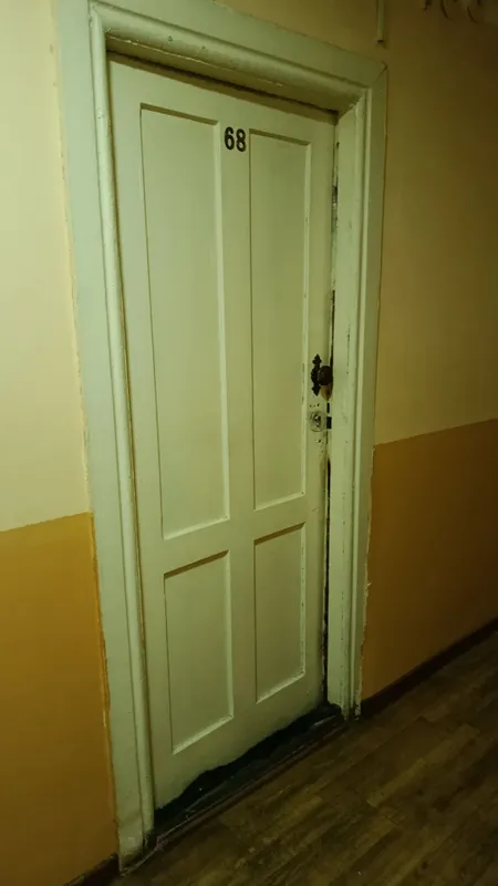комната в общежитии 13кв м — фото 2