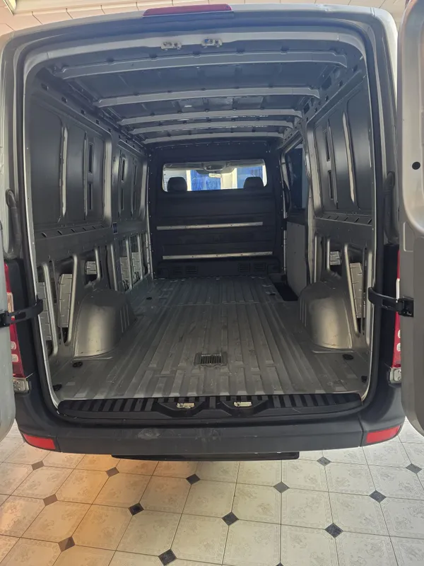 Mersedes benz holati ideal