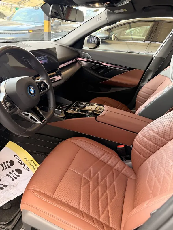 Bmw I5 40L доп. опции белый/чёрный 5 Bmw I5 40L доп. опции белый/чёрный 5