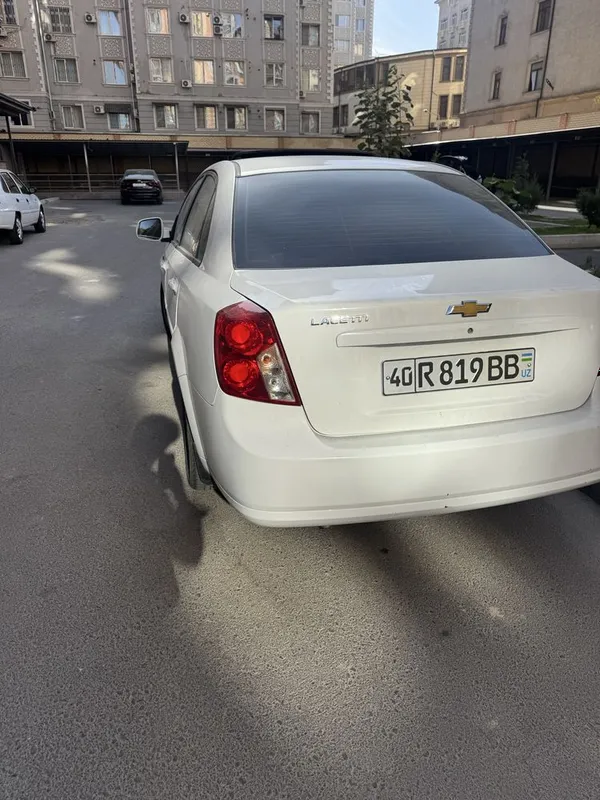 Chevrolet Lacetti 2010 кузов 2021 — фото 2