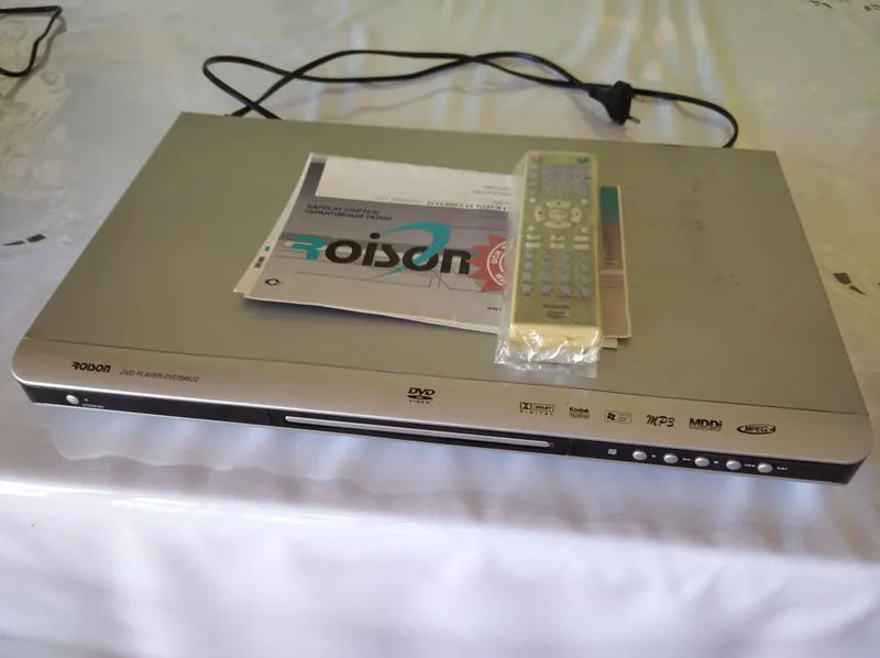 Продам телевизор Samsung + Daewoo DVD 3 Продам телевизор Samsung + Daewoo DVD 3