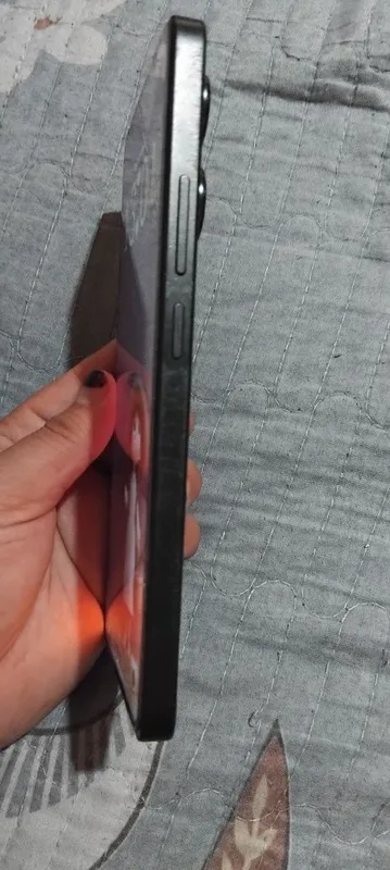 Redmi Note 13.Turbo zaryad oladi.Ayol kishi tutkan.Aybi yo'q. 6 Redmi Note 13.Turbo zaryad oladi.Ayol kishi tutkan.Aybi yo'q. 6