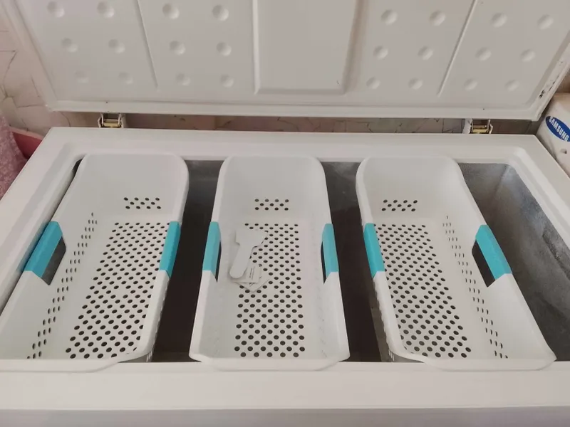 Морозильник Ларь « Midea » 2