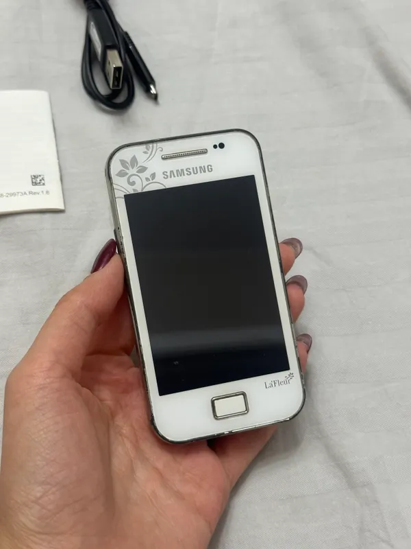 Samsung Galaxy Ace La Fleur (GT-S5830 modeli) 4 Samsung Galaxy Ace La Fleur (GT-S5830 modeli) 4