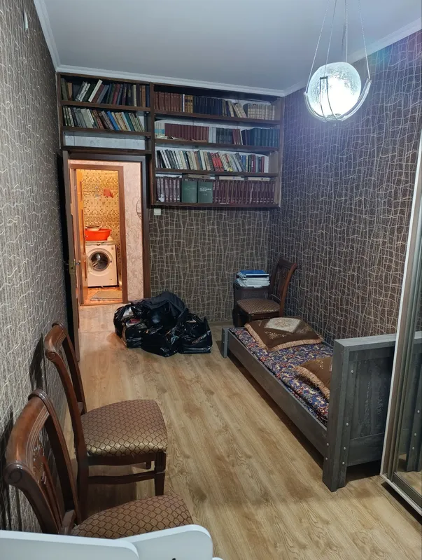 продам чиланзар 11.  трёх комнатная.  балкон 1,5*3 — фото 4