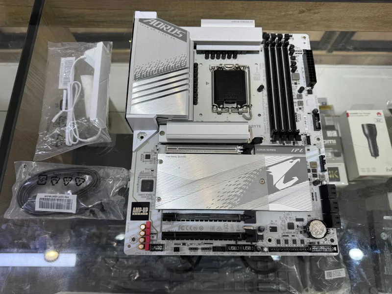 Yuqori darajadagi GIGABYTE Z790 AORUS ELITE AX WIFI DDR5 anakarti 2 Yuqori darajadagi GIGABYTE Z790 AORUS ELITE AX WIFI DDR5 anakarti 2