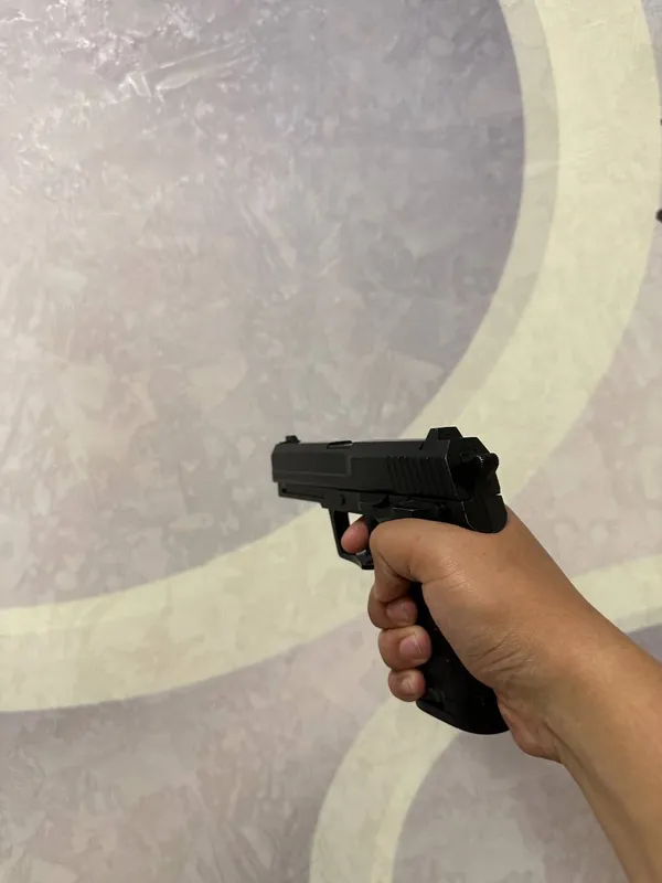Metal pistolet 2