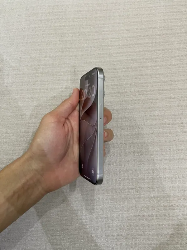 iPhone 15 Pro, eSIM, 128 ГБ, 89%, не вскрывался 6